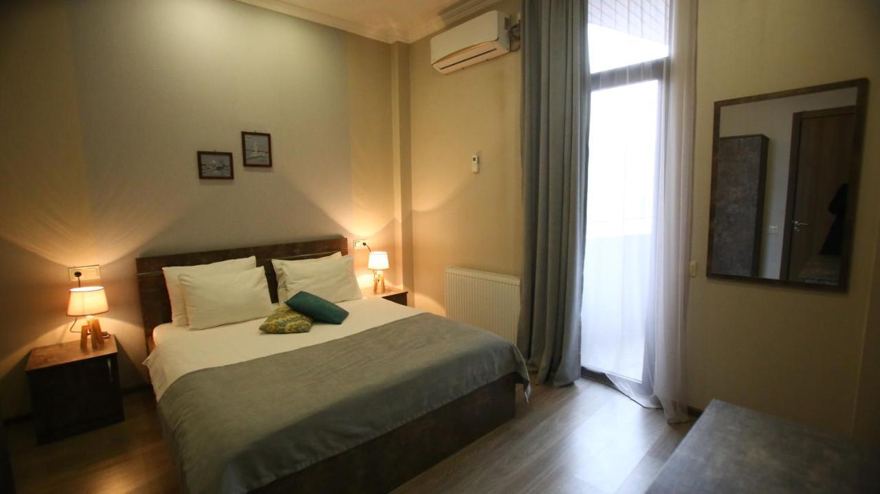 Hotel Nabadi Tbilisi Exteriör bild