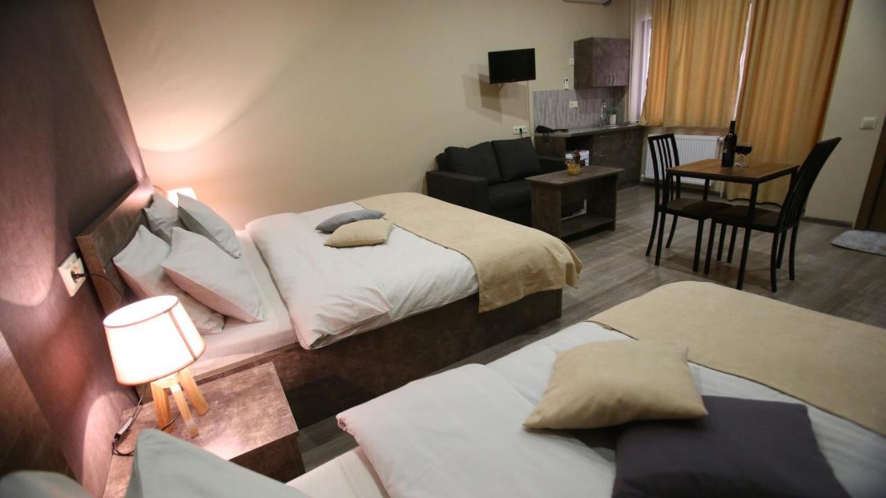 Hotel Nabadi Tbilisi Exteriör bild