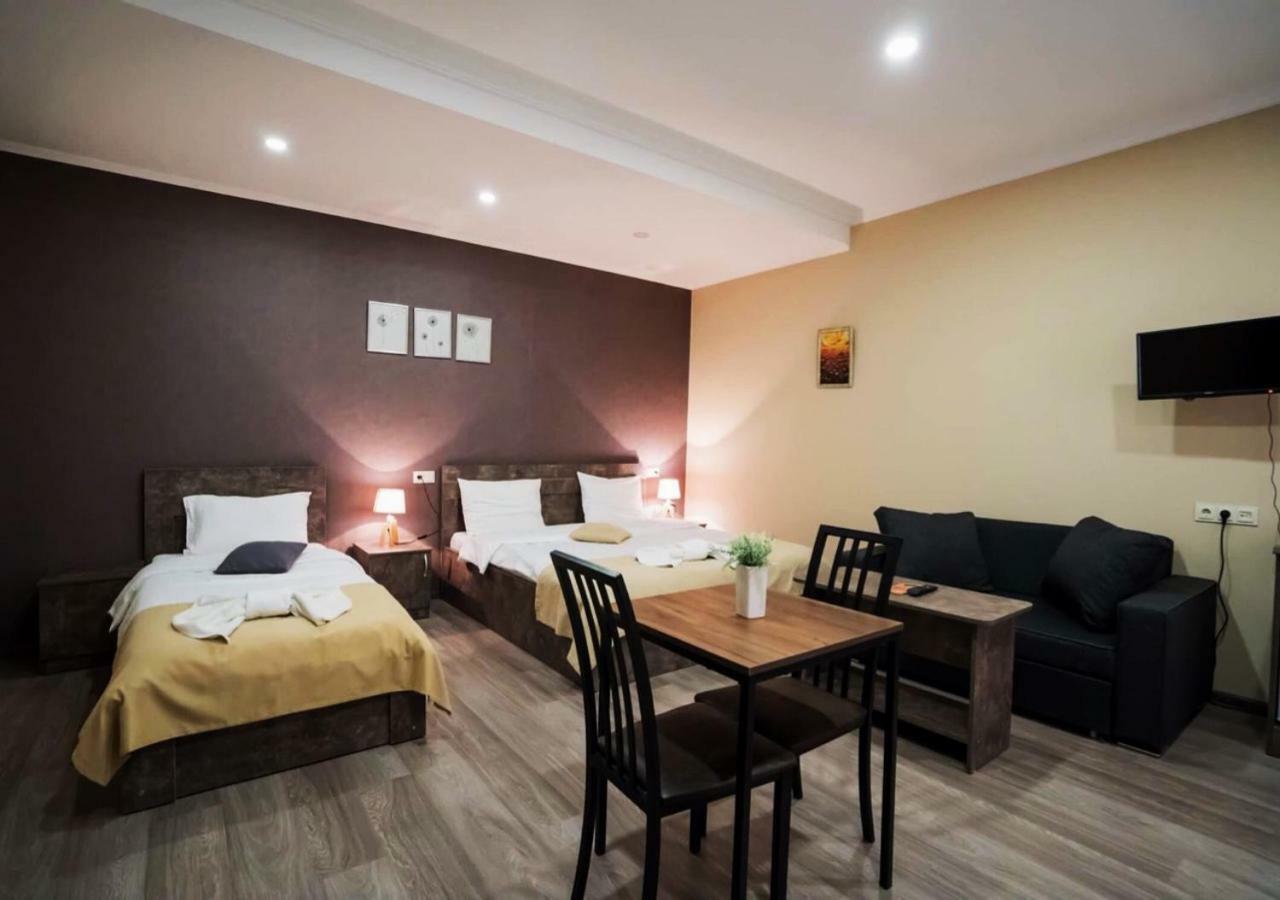 Hotel Nabadi Tbilisi Exteriör bild
